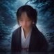 开云前端架构师刘子轩头像，休闲装，背景为现代办公室